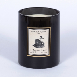 SWAN LAKE - Green grass and white flowers - Luxury scented candle