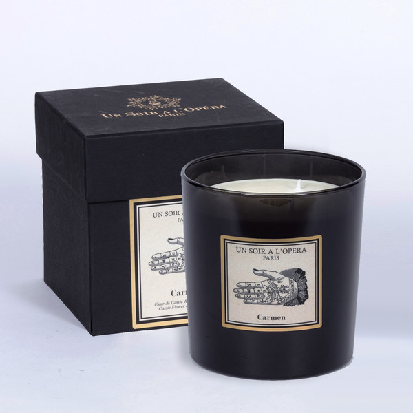Bougie parfumée Carmen Feuilles de Tabac - 55O gr