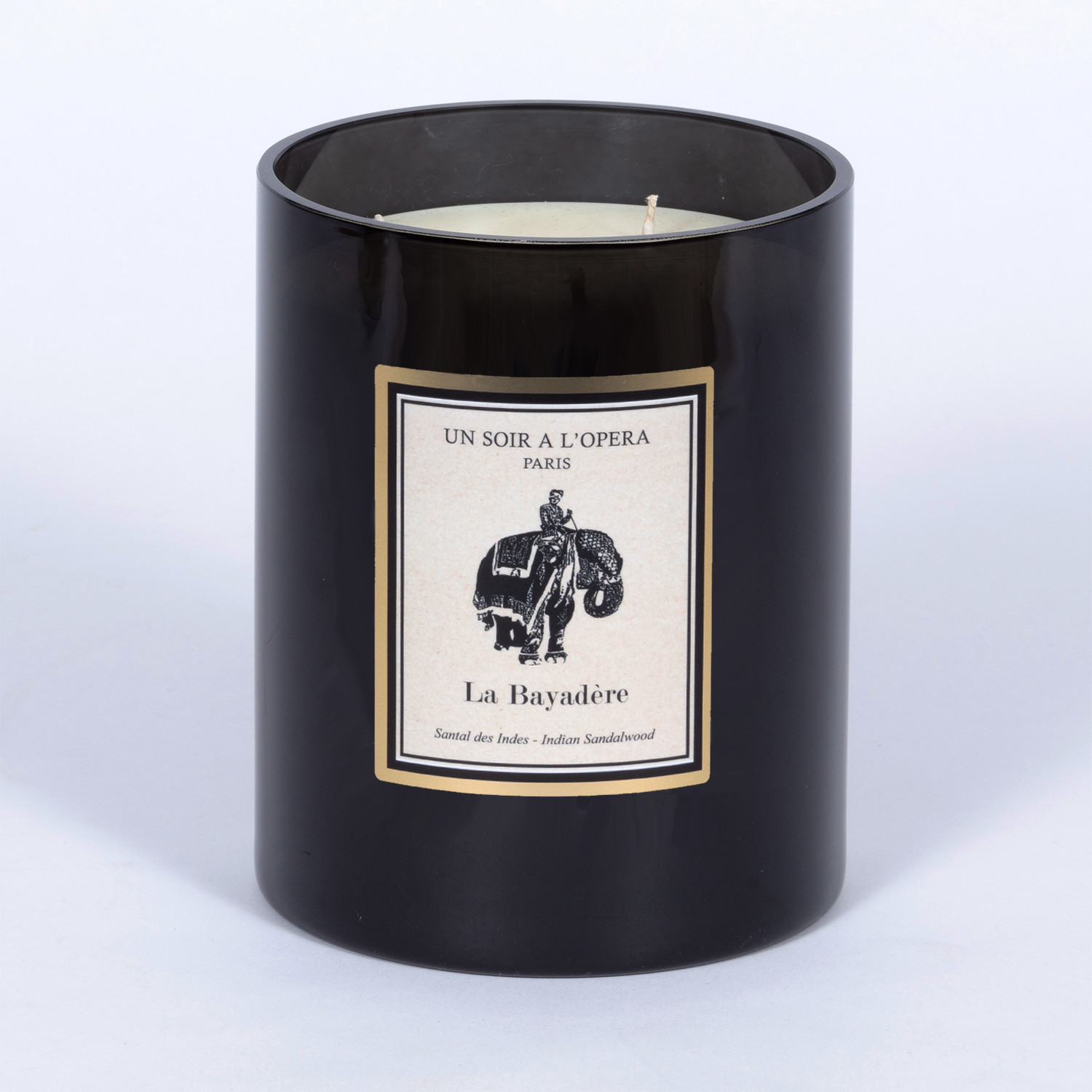 Bougie Isadora 1kg, Boisée, Santal