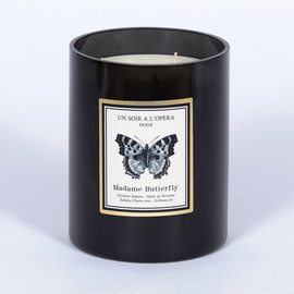 MADAMA BUTTERFLY - Sakura cherry tree and verbana - Luxury scented candle